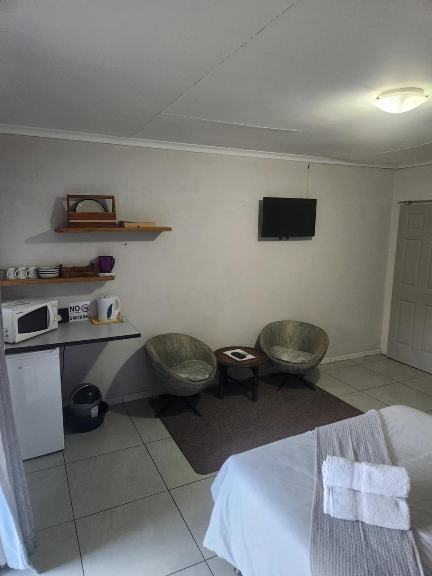 Mimosa Guesthouse Colesberg Extérieur photo